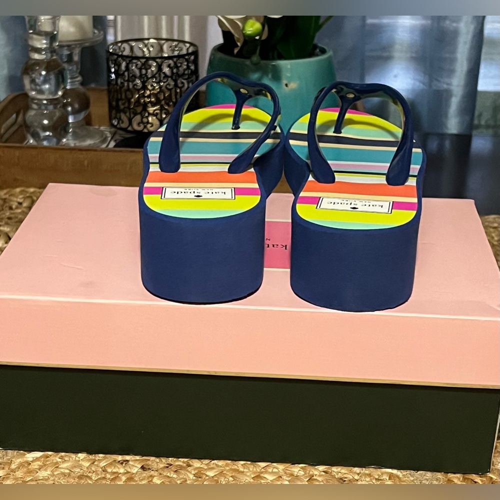 Bold Kate Spade Multicolor Platform Flip Flops - Picture 5 of 7